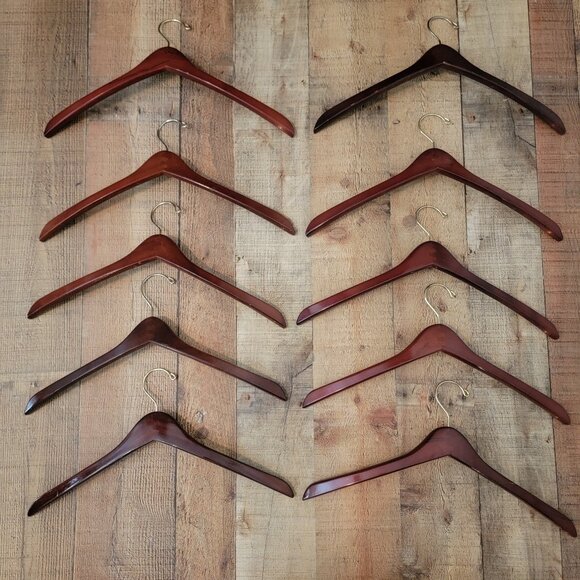 For @mistermark1125 Only - Abercrombie and Fitch Retail Wooden Hangers - 17 - Picture 7 of 12